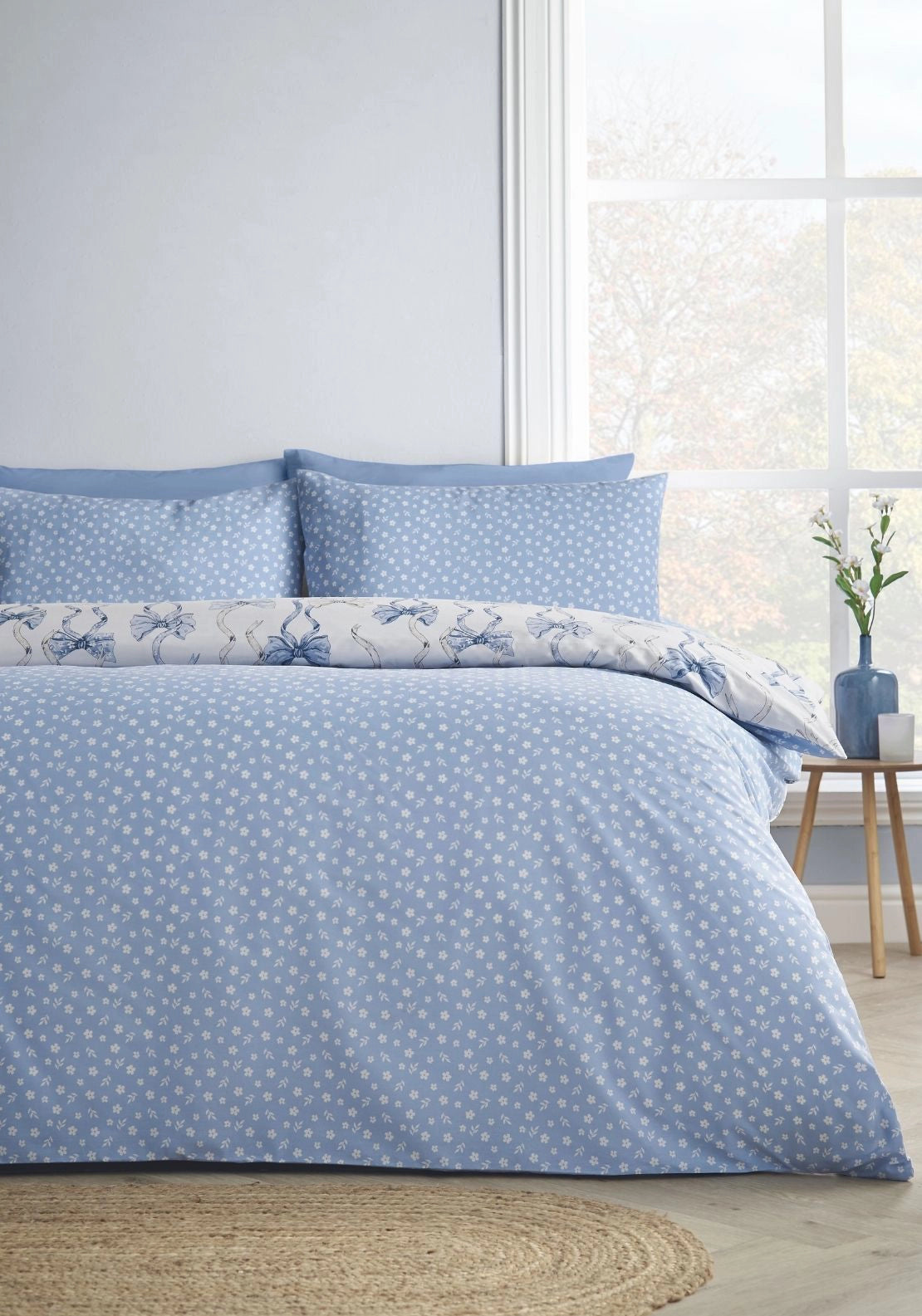 Bow Bliss Reversible Duvet Cover Set - Blue