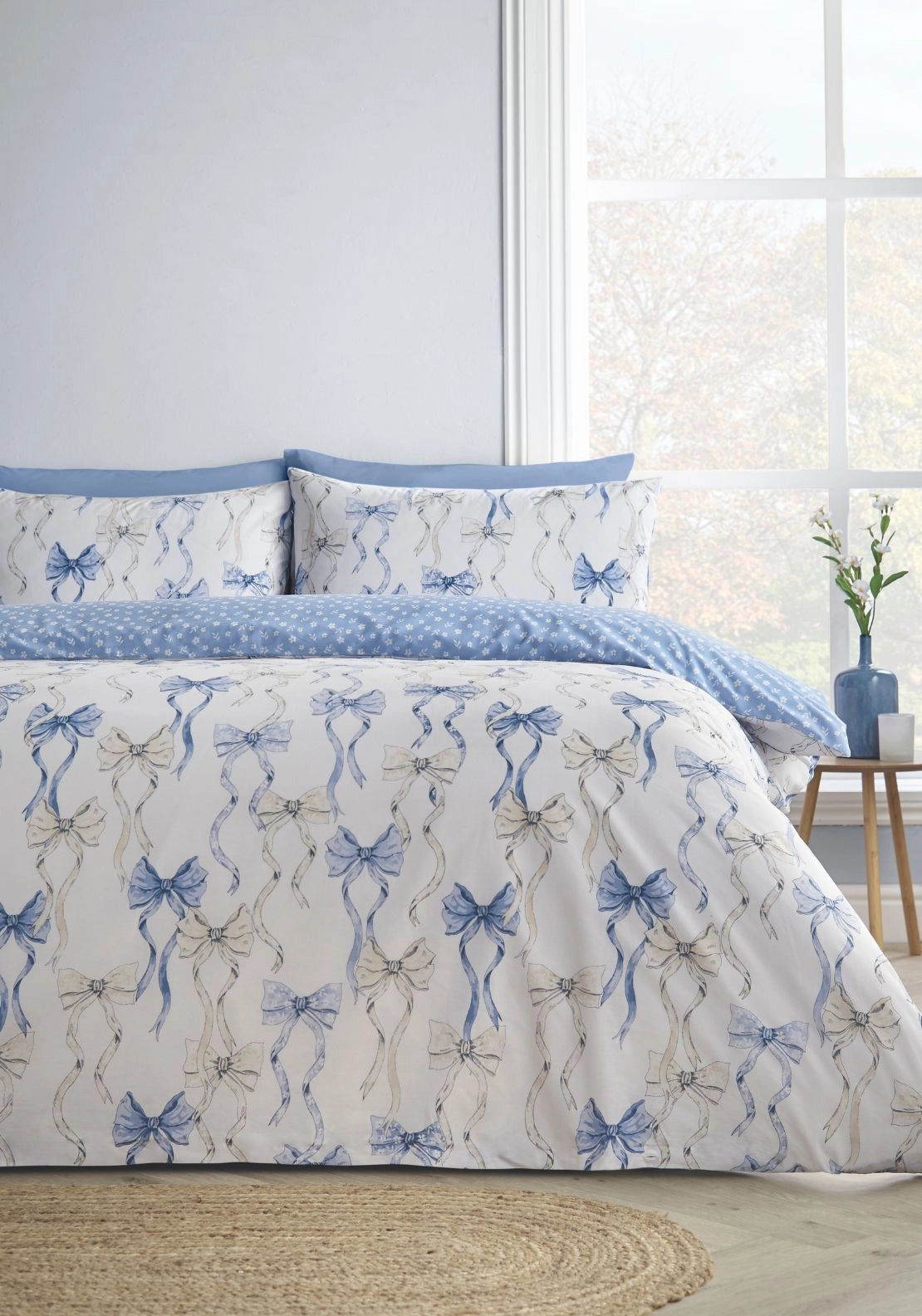 Bow Bliss Reversible Duvet Cover Set - Blue