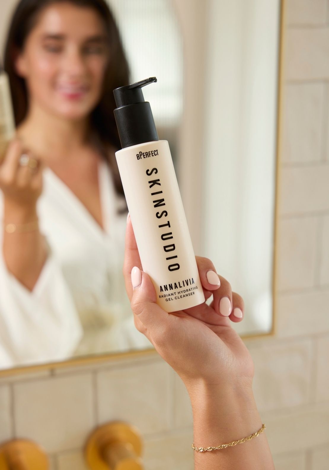 Bperfect Skin Studio X Annalivia Radiant Hydrating Gel Cleanser 7 Shaws Department Stores