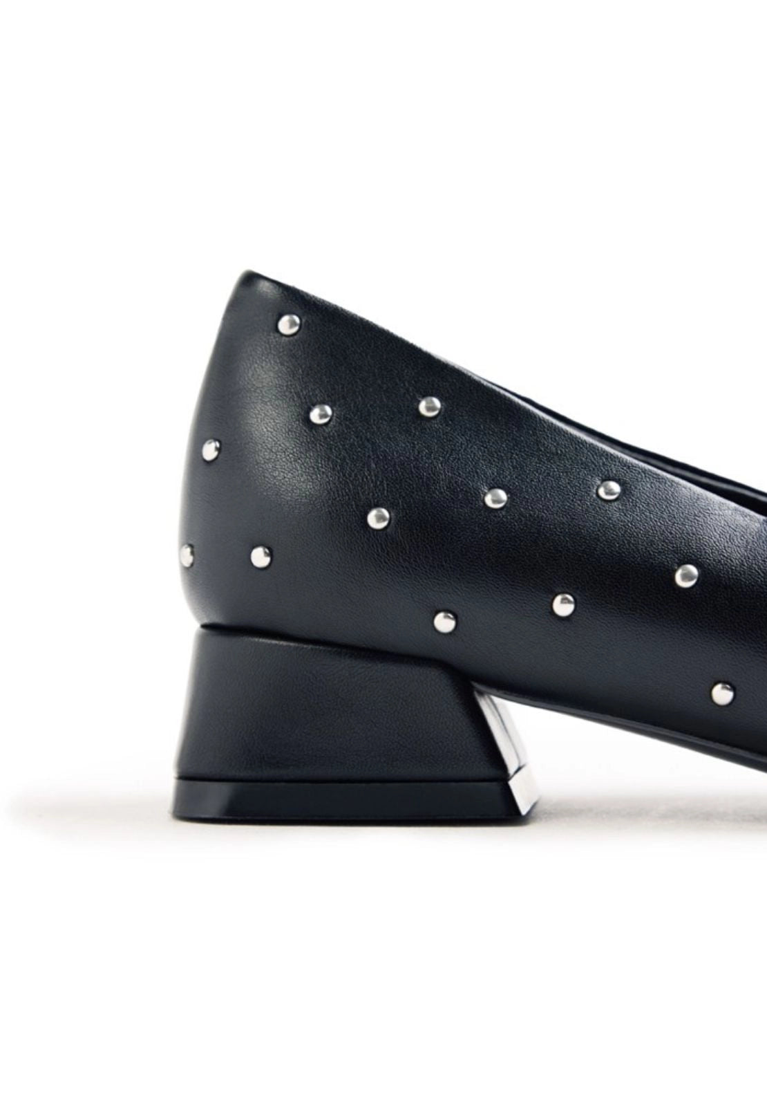 Studded Pump Shoe - Black