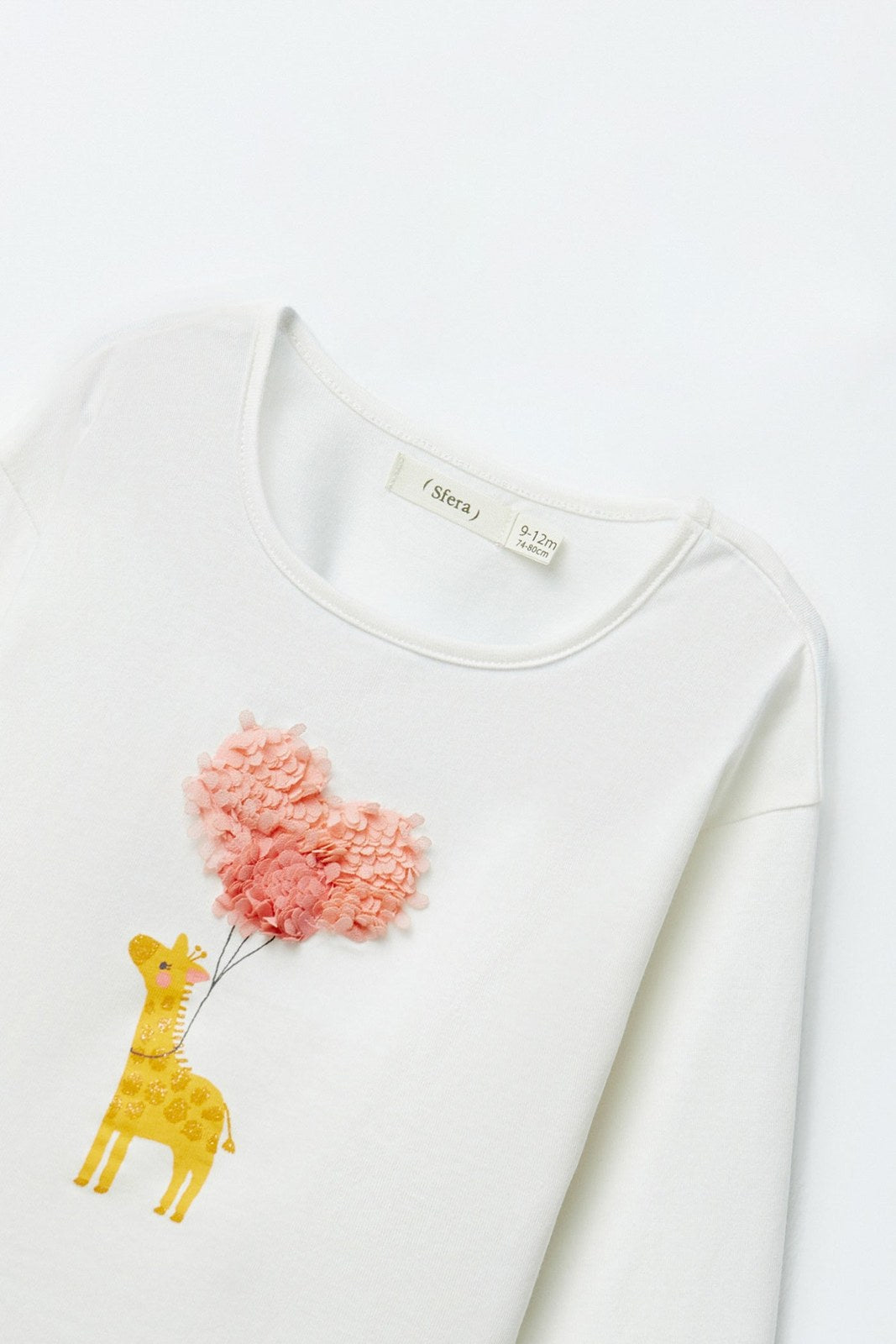 Sfera Giraffe long-sleeved T-shirt - White 2 Shaws Department Stores
