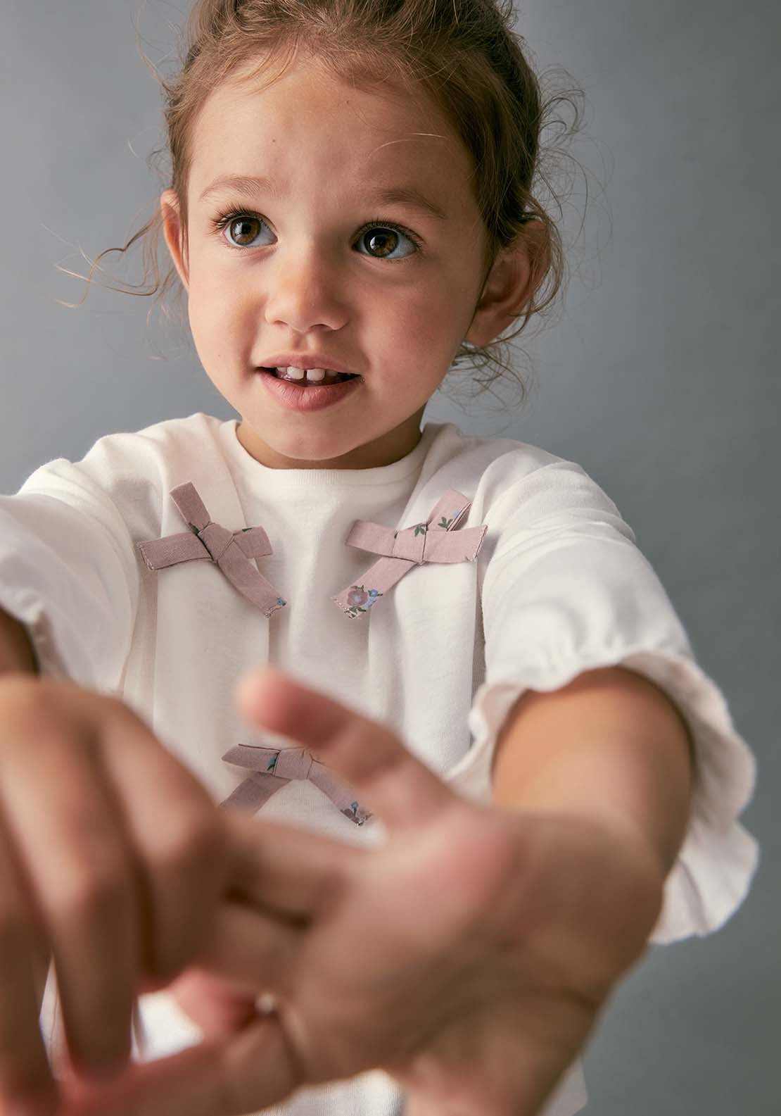 T-Shirt With Bows - White