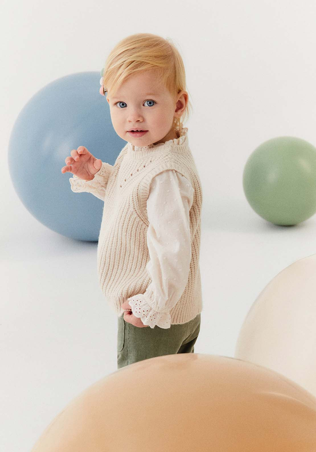 Sleeveless Sweater With Combined Blouse - Cream Ivory