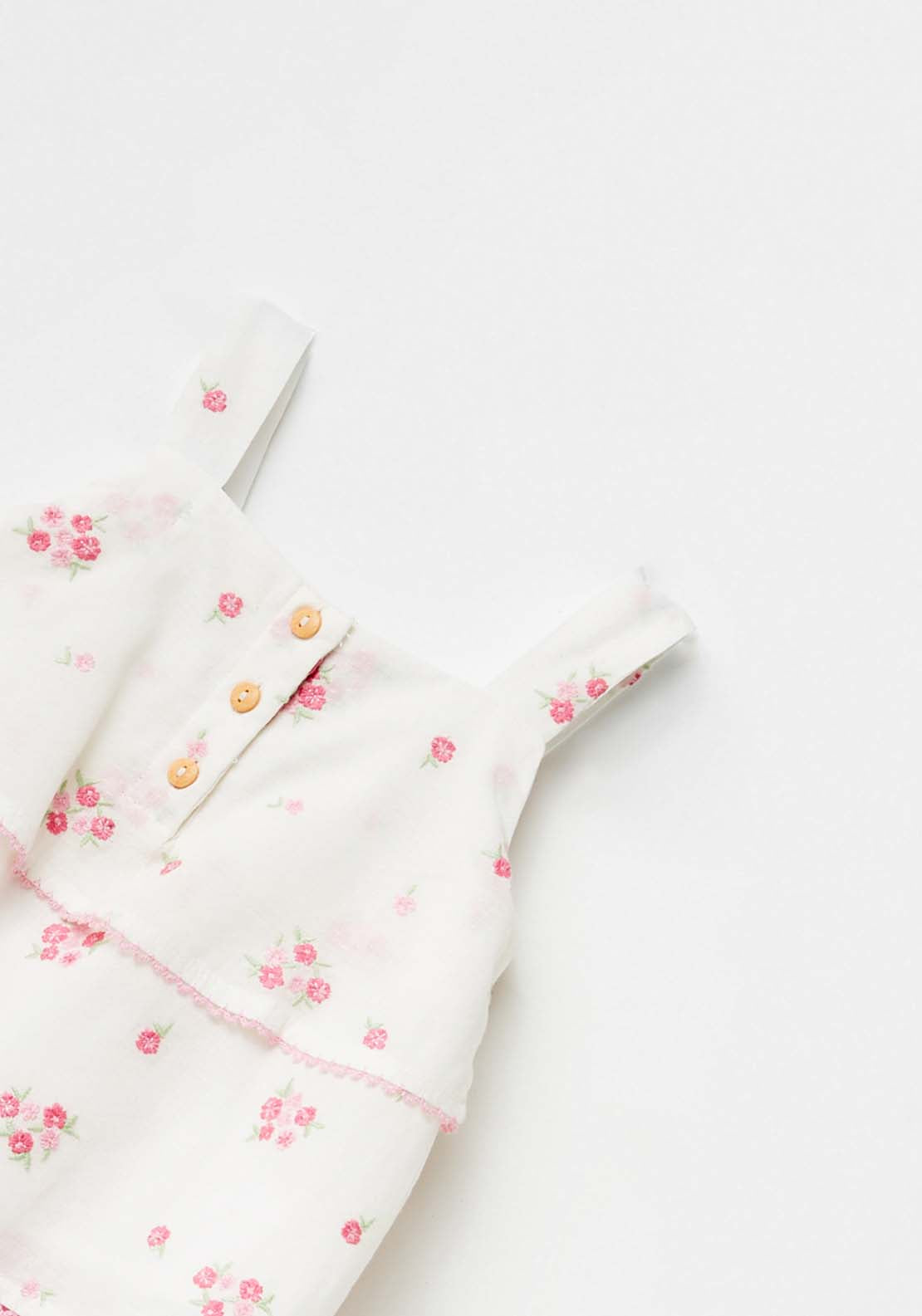 Sfera Floral Set - White 3 Shaws Department Stores