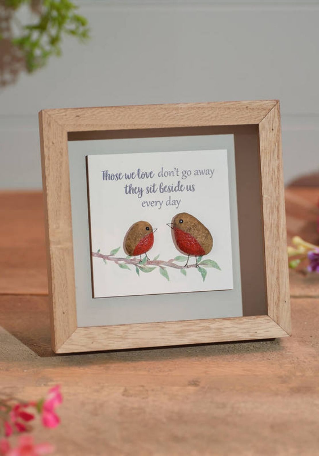 The Home Collection Robin Pebble Easel Plaque - Multi 1 Shaws Department Stores