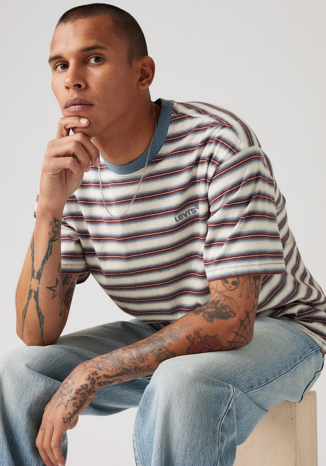Levis Red Tab Vintage Tee - Break Stripe Porridg 2 Shaws Department Stores