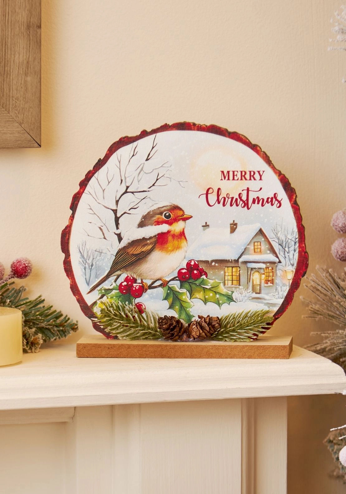 Wooden Robin Christmas Scene