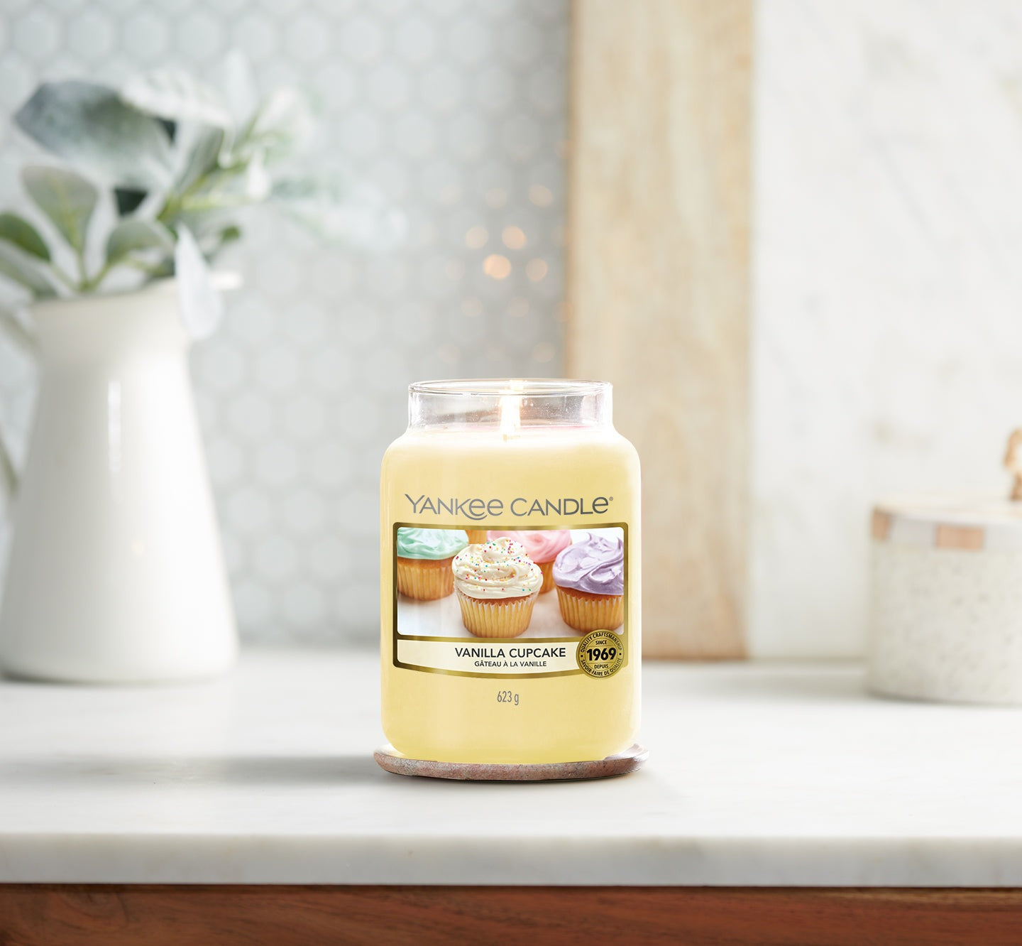 Yankee Candles Large Jar Vanilla Cupcake 1 Shaws Department Stores