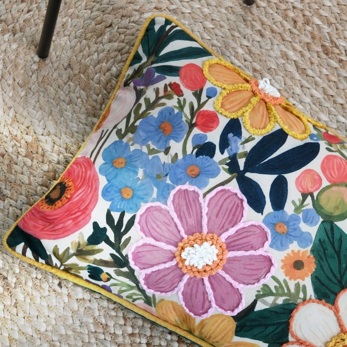 Floral Print Throw Cushion - Multicolore