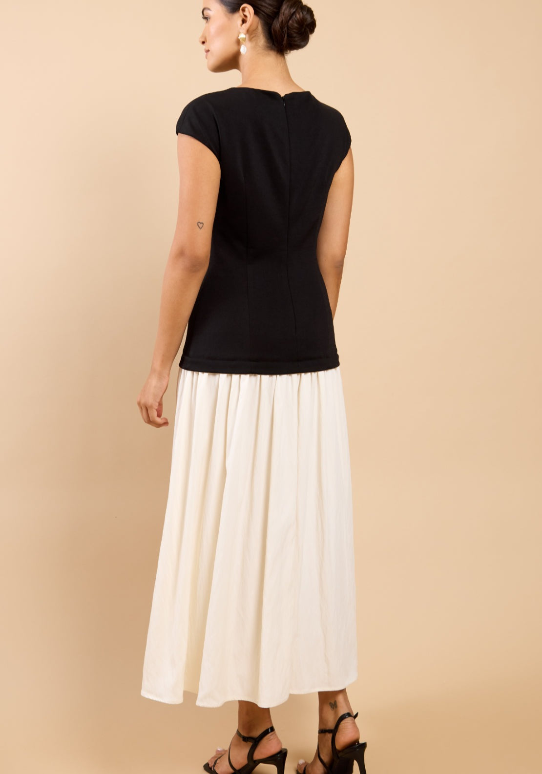 Amoura Monochrome Dropped Waist Dress - Black And White