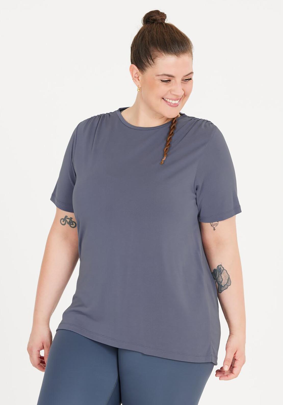 Q Zamilla Womens Loose Fit Short Sleeve Tee 2 Shaws Department Stores