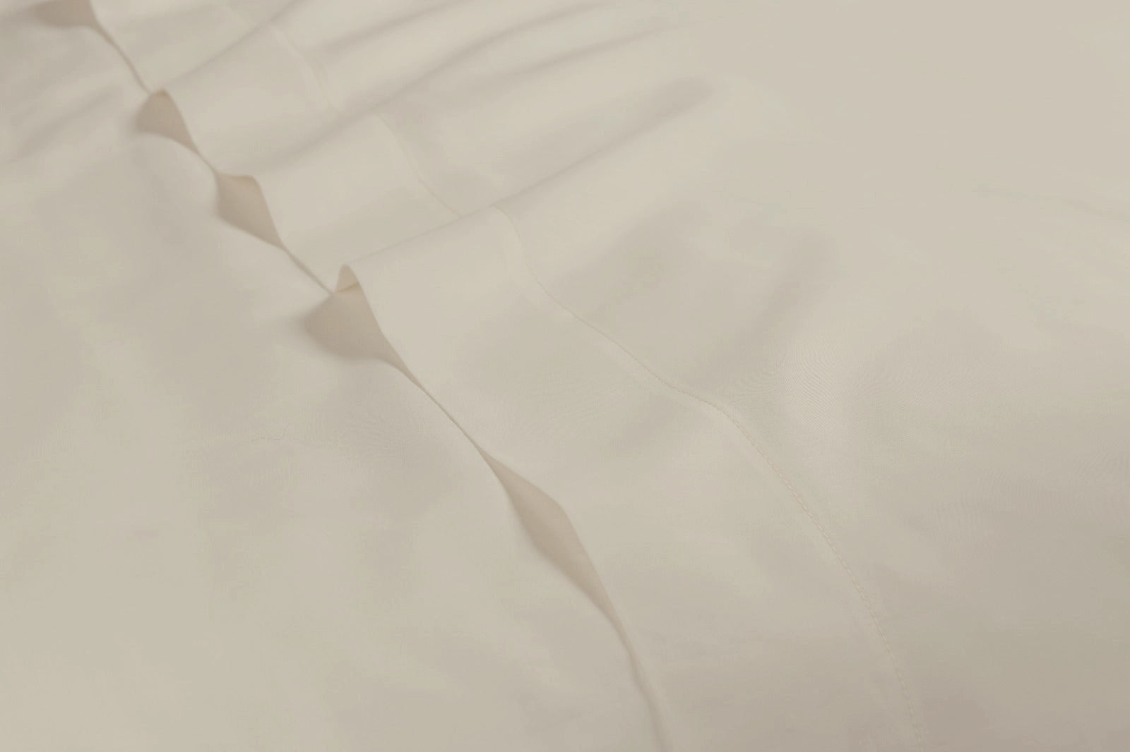 Heather &amp; Ferne 300 Thread Count 100% Cotton Flat Sheet - Cream 2 Shaws Department Stores
