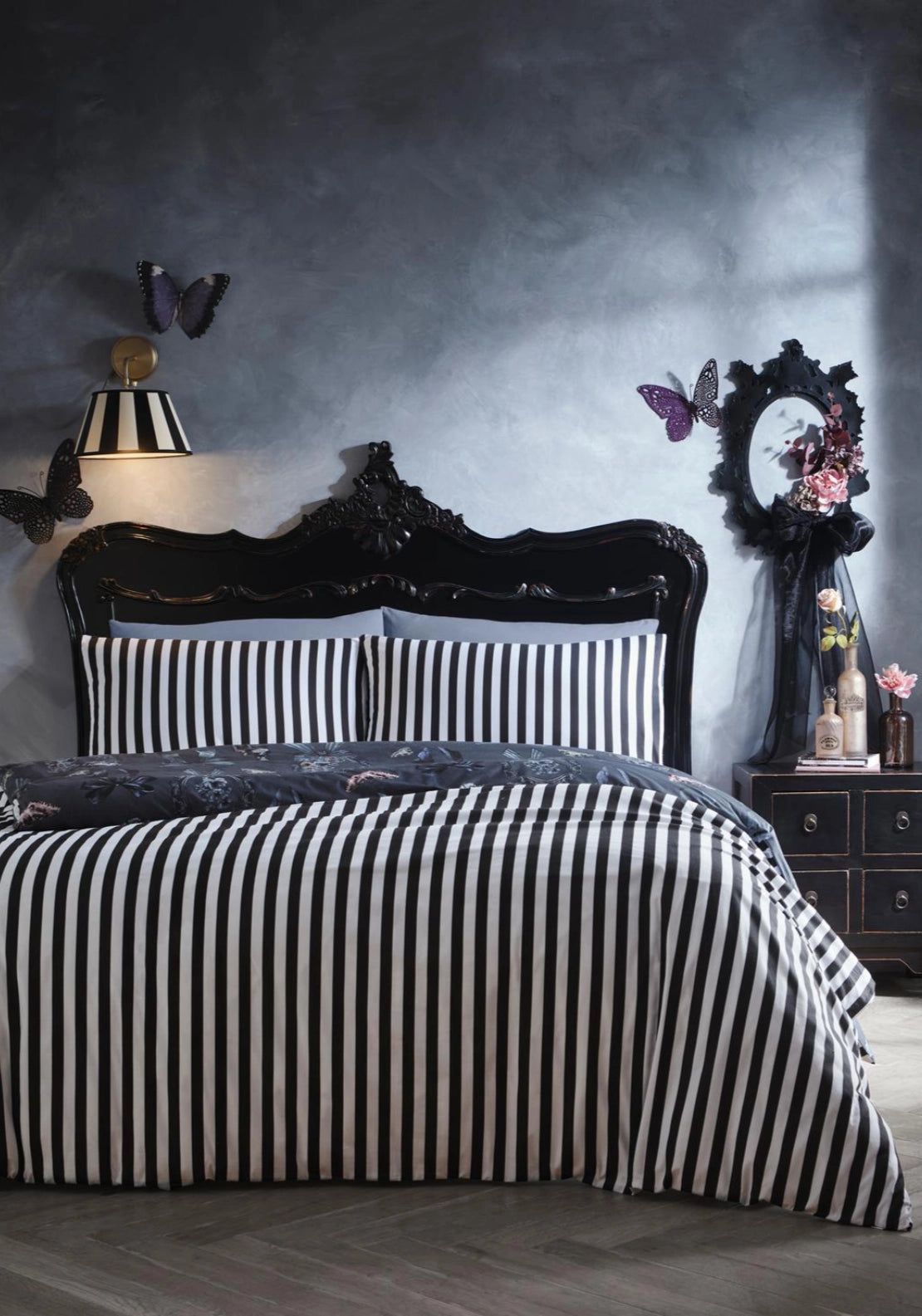 Midnight Skulls Duvet Set - Black