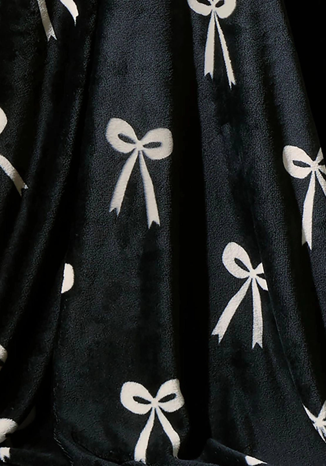 Pretty Bows Throw - Black