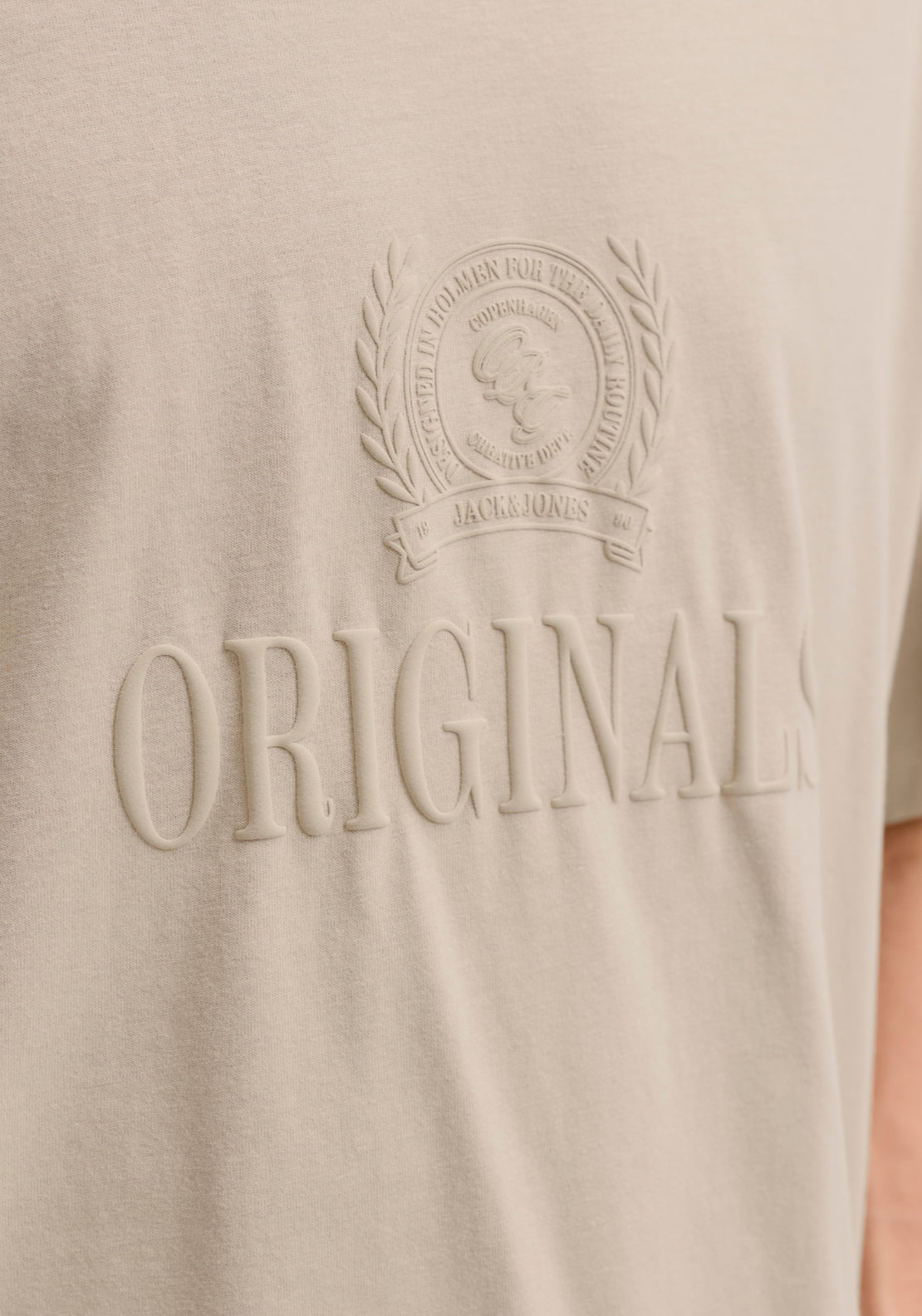 Frederiksberg Monogram Tee - Feather Gray