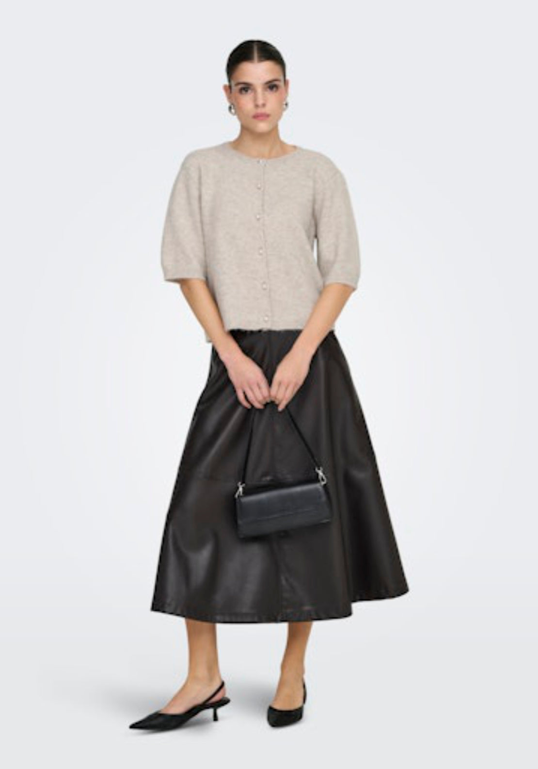 Rue Life Pearl Cardigan - Gray