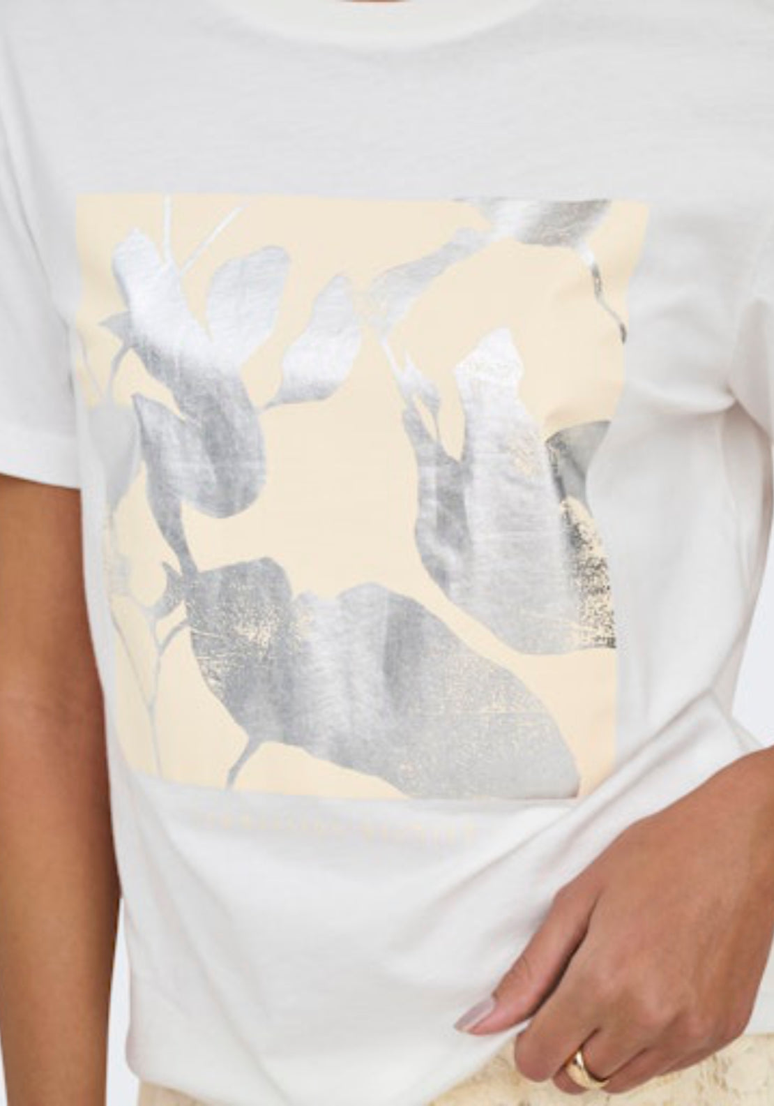 Lima Short Sleeve Print T-Shirt - Cloud Dancer Vivid