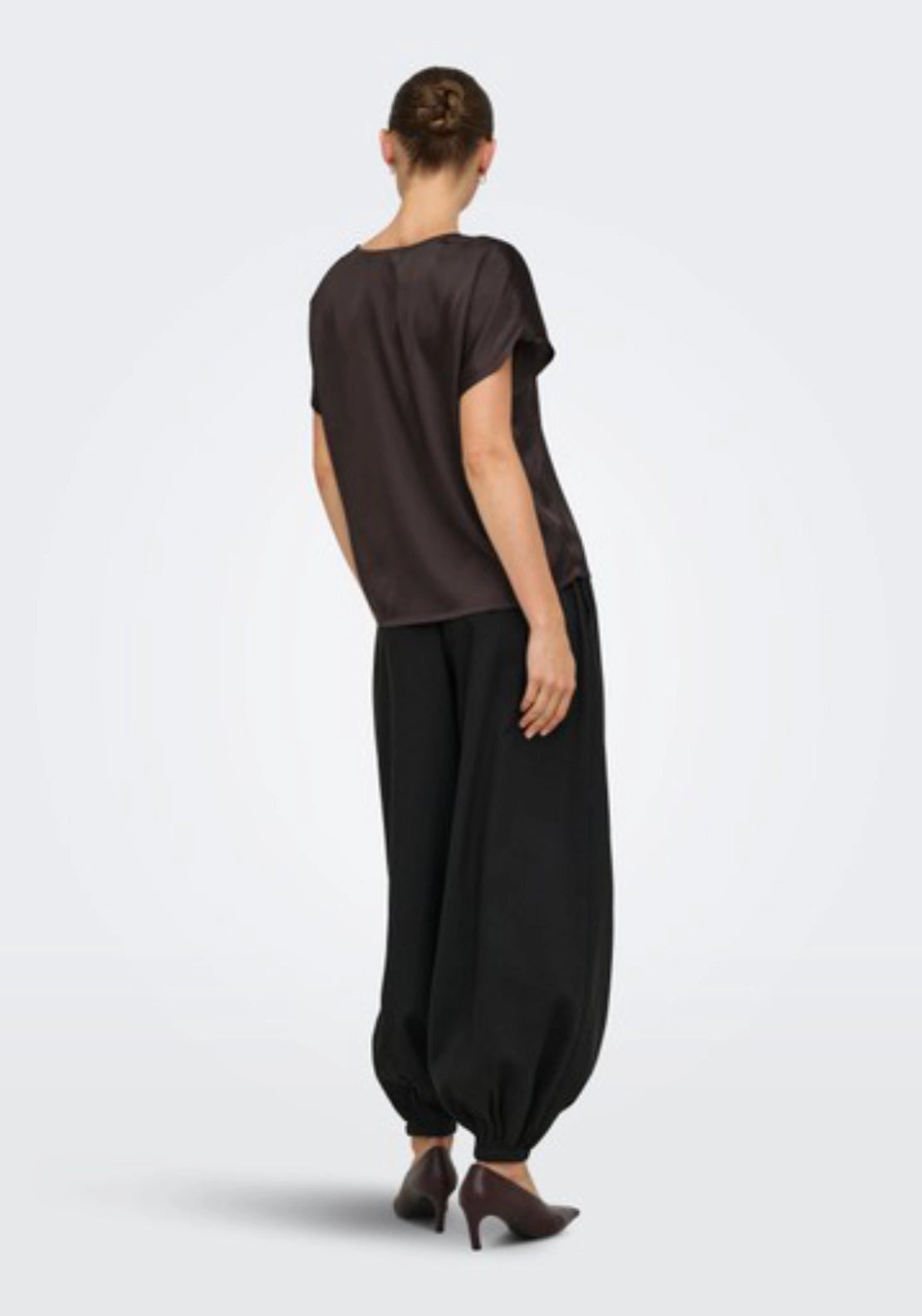 Fifi Short Sleeve V-Neck Top - Chocolate Plum