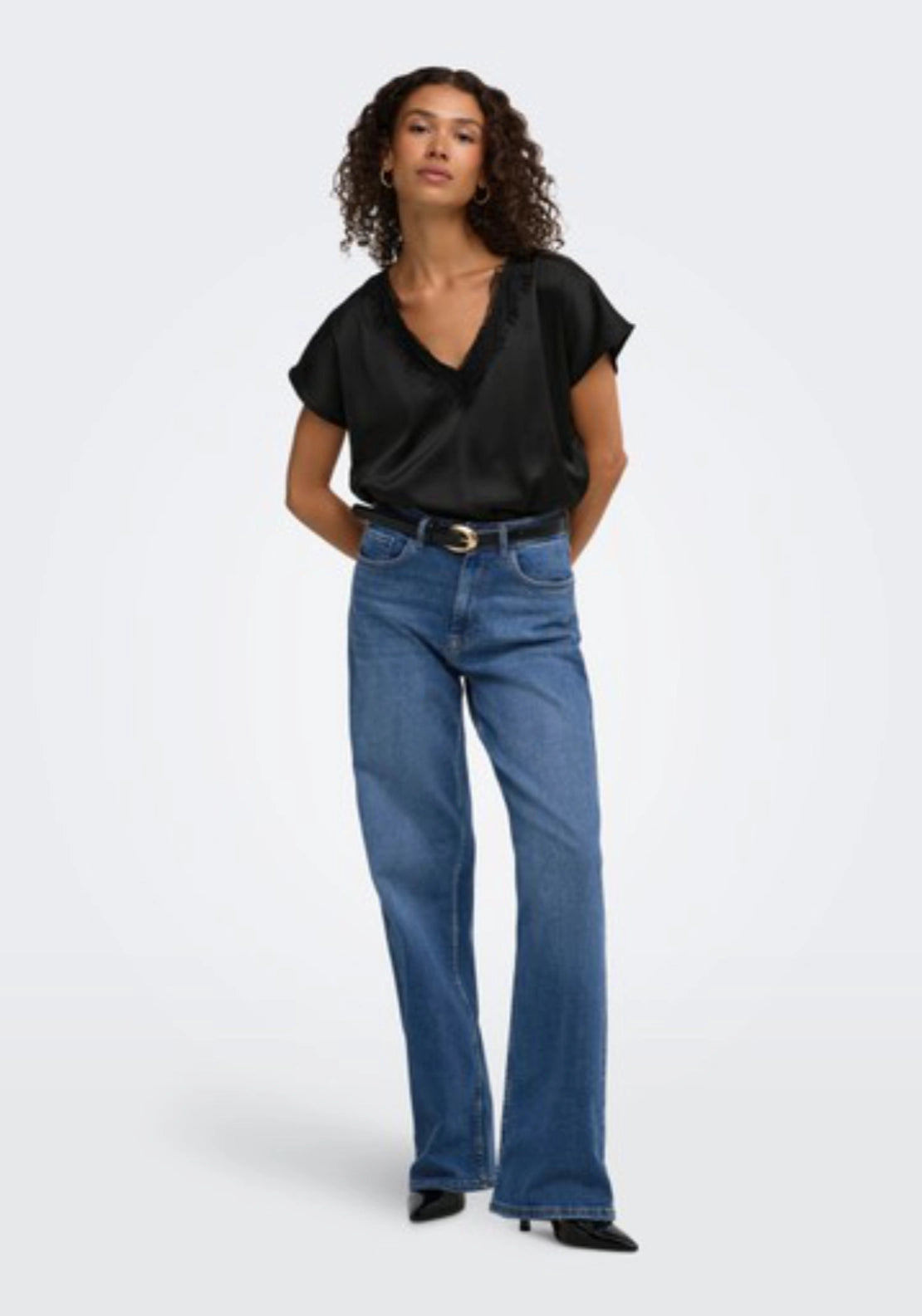 Fifi Short Sleeve V-Neck Top - Black