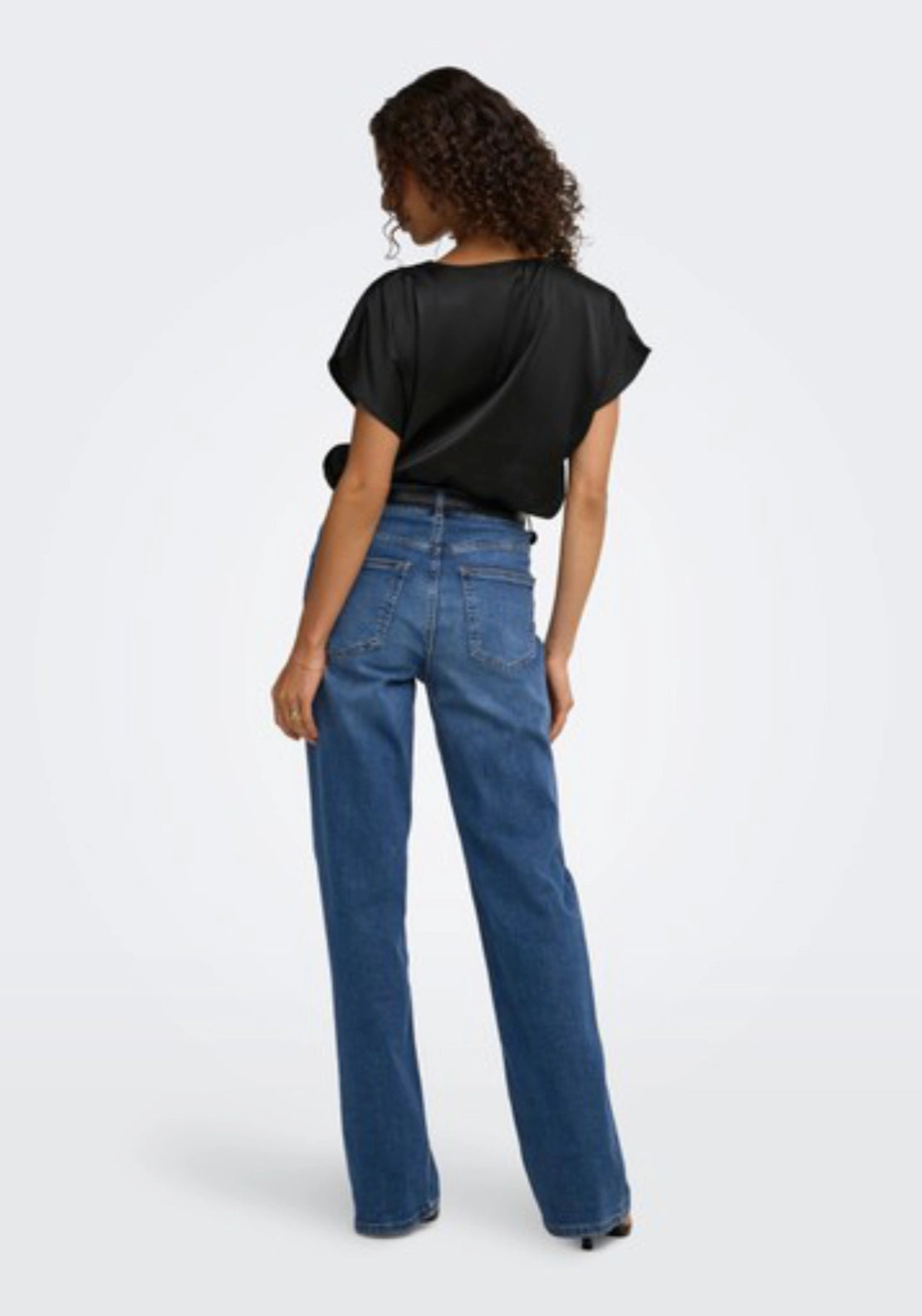 Fifi Short Sleeve V-Neck Top - Black