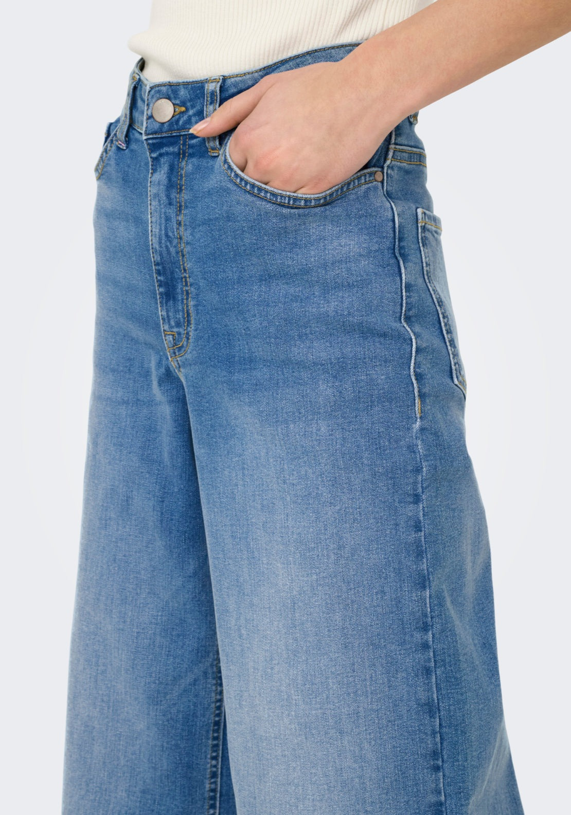 Jdy Felina-Fina High Waist Wide Jeans - Medium Blue Denim 4 Shaws Department Stores