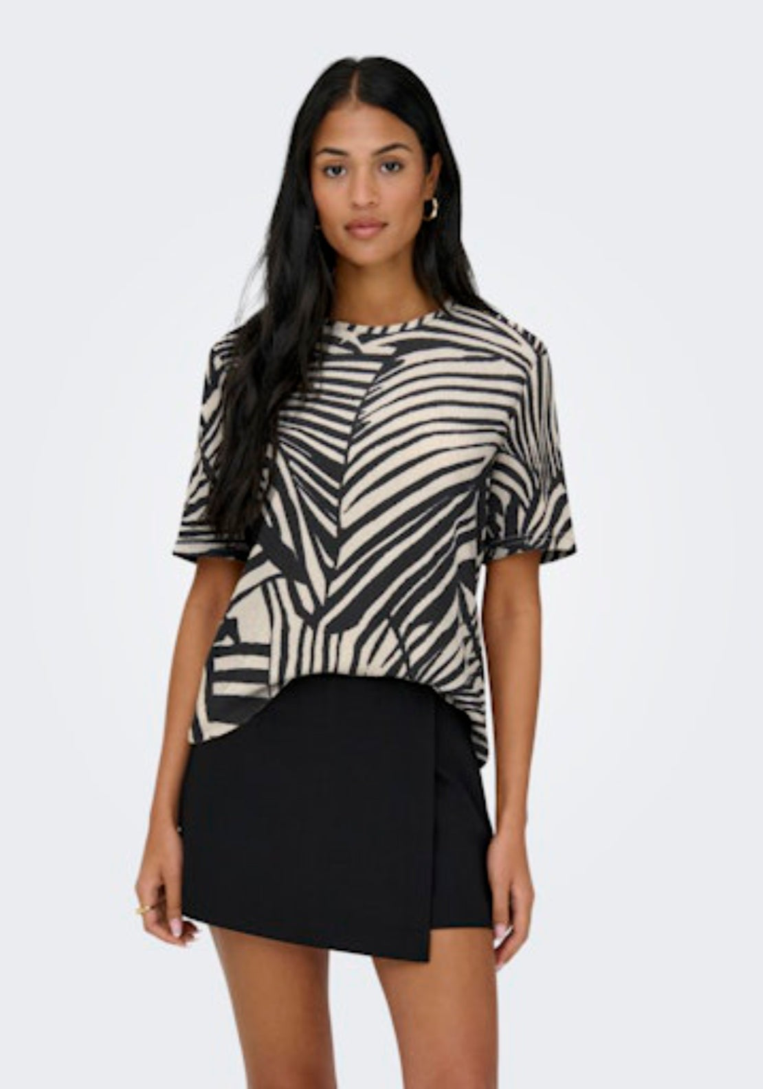 Jdy Debbie Short Sleeve Top - Sandshell/black 1 Shaws Department Stores