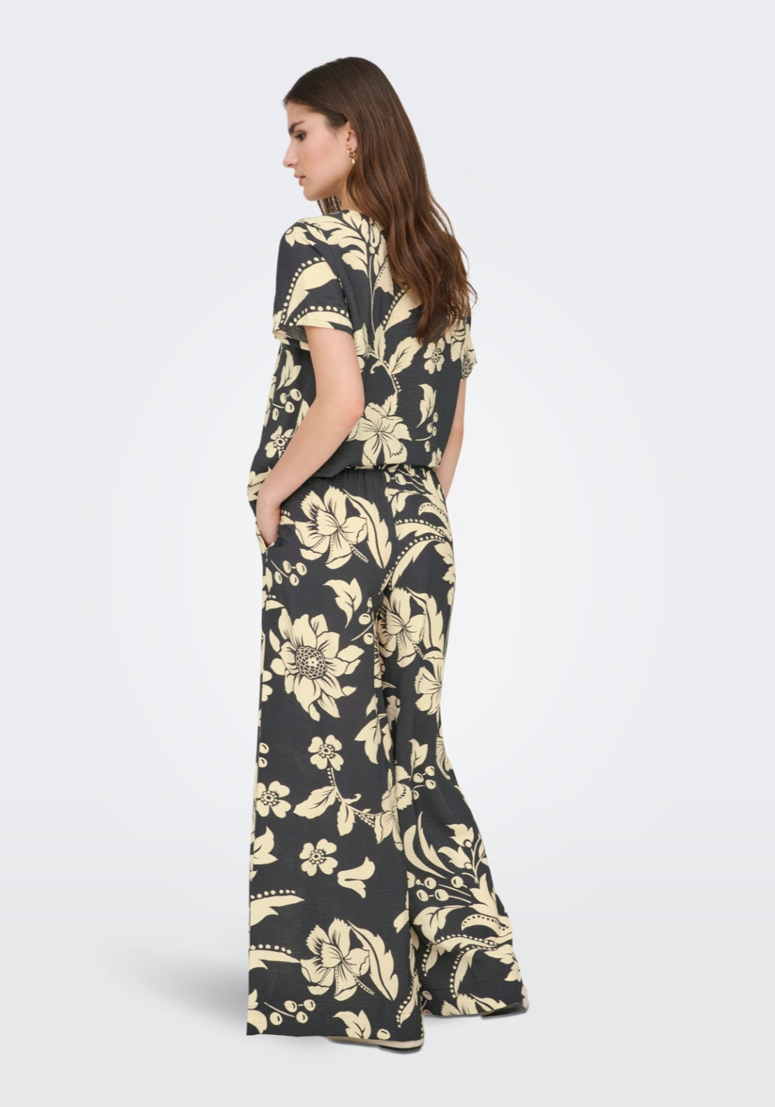 Jdy Troya Life Medium Waist Palazzo Pant - Phantom/creme Flowers 2 Shaws Department Stores