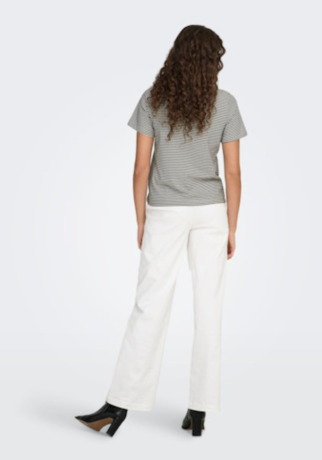 Jdy Pisa Short Sleeve Print Top - Cloud Dancer/chicory Coffee 2 Shaws Department Stores