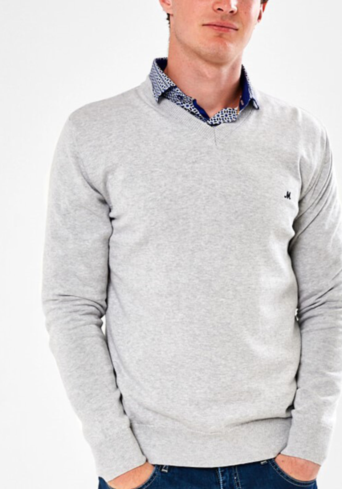 Azenha V Neck Knit - Grey
