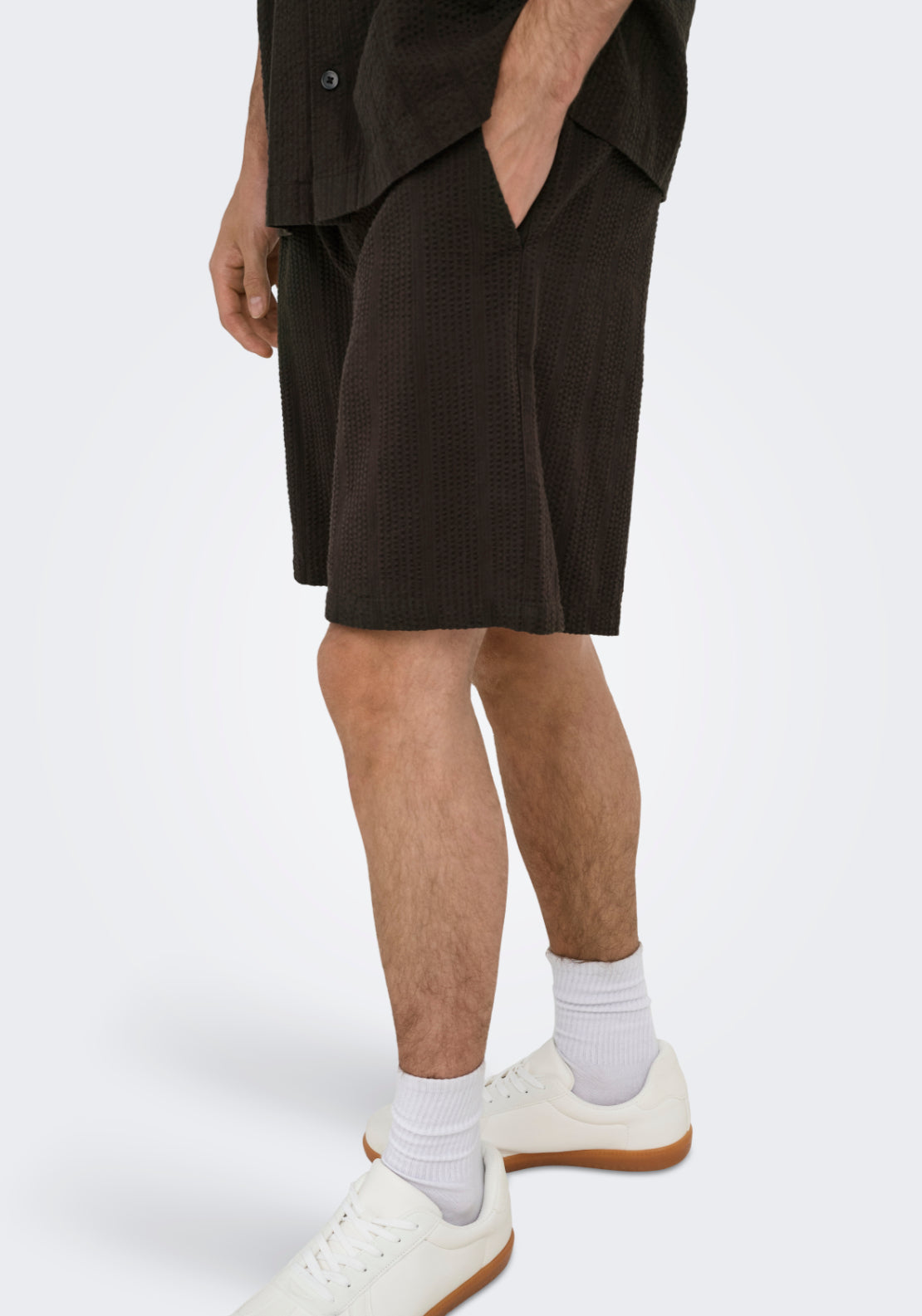 Only &amp; Sons Seersucker Jogger Shorts - Black 2 Shaws Department Stores