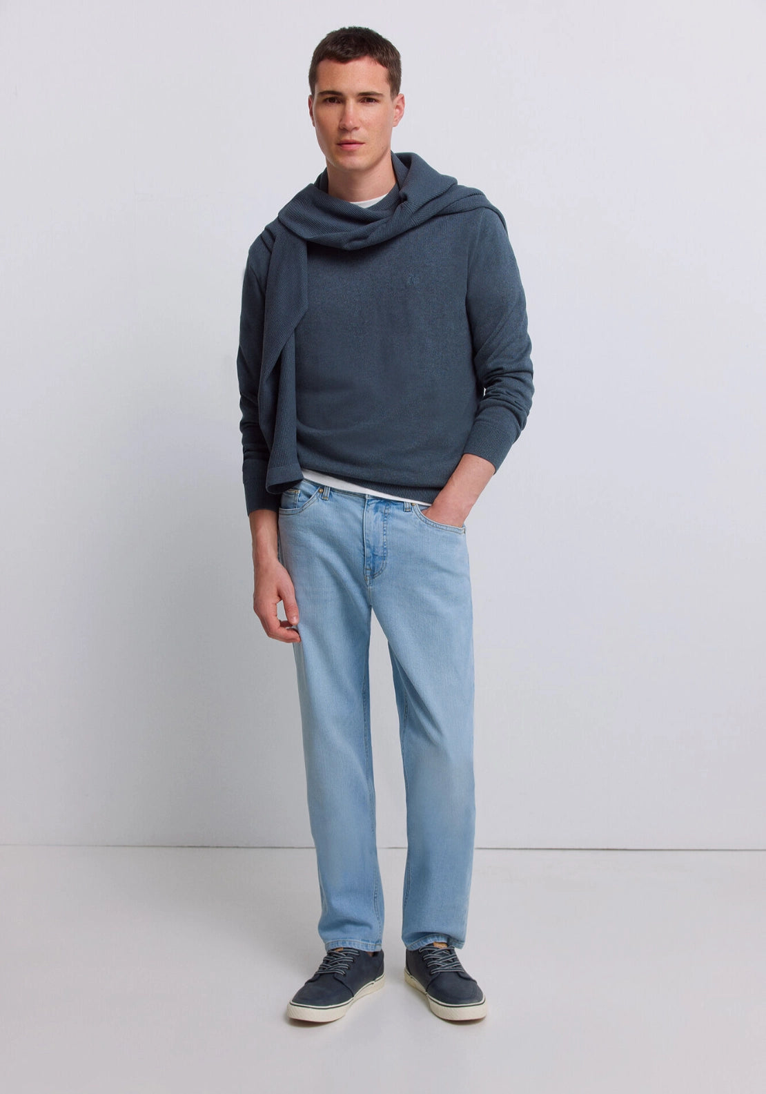 Crew Neck Basic Knit - Blue