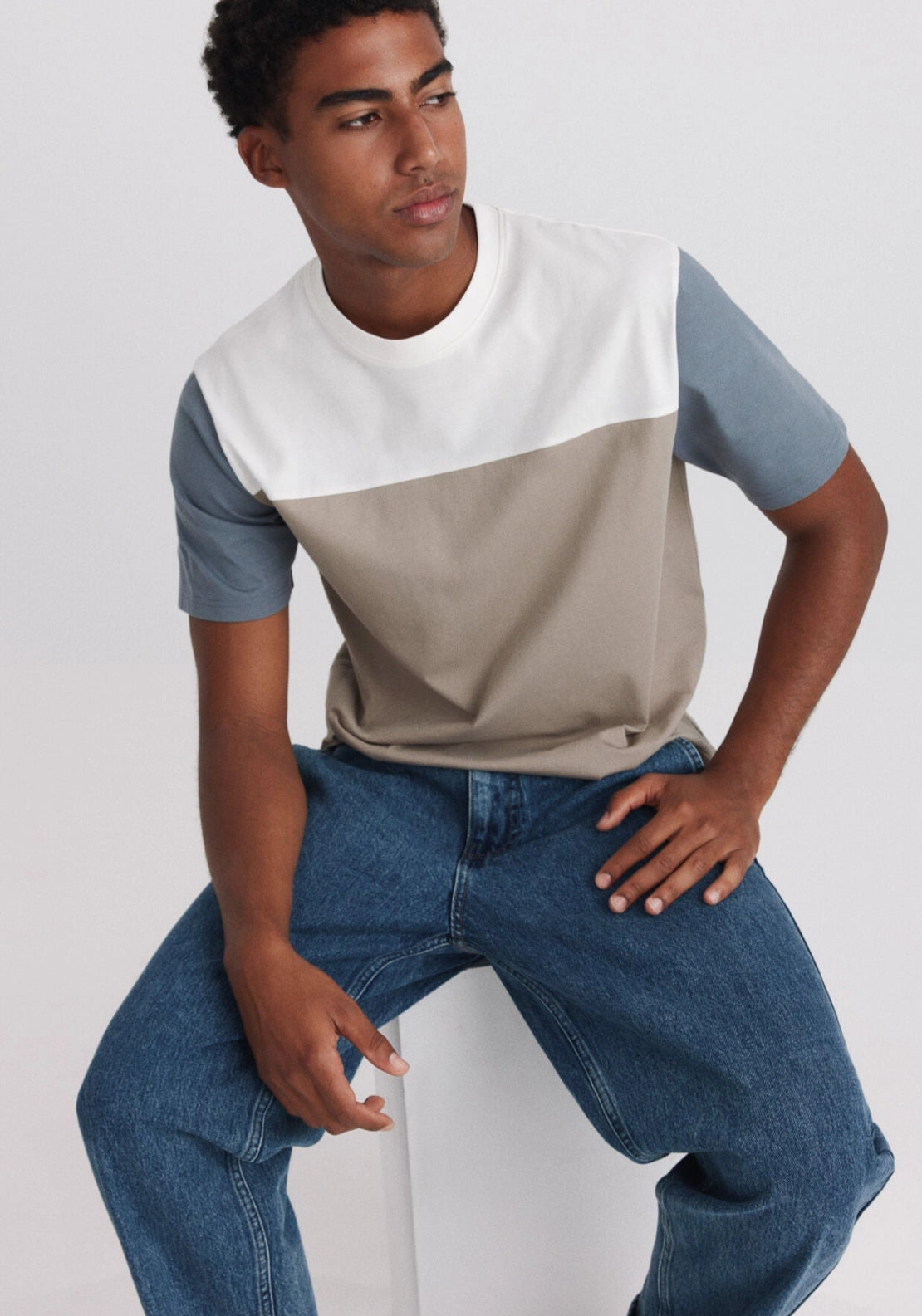 Color Block T-Shirt - Beige