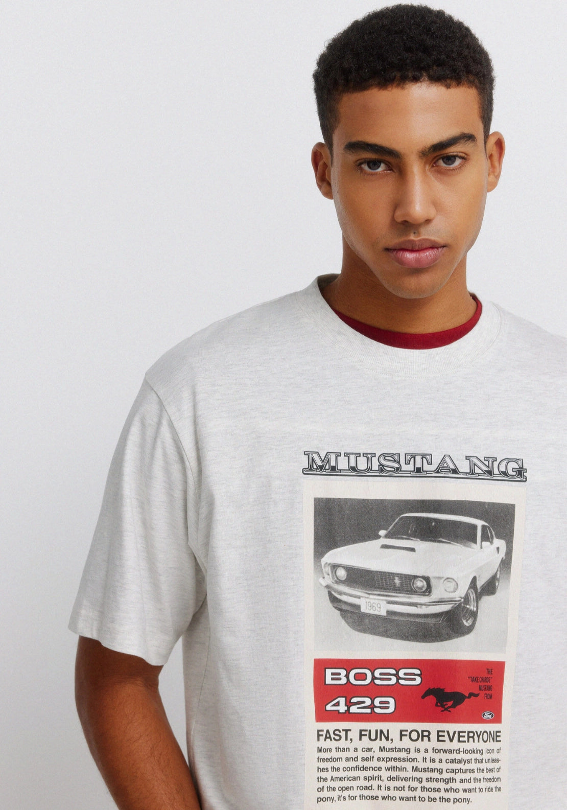 Mustang T-Shirt - Grey / Silver