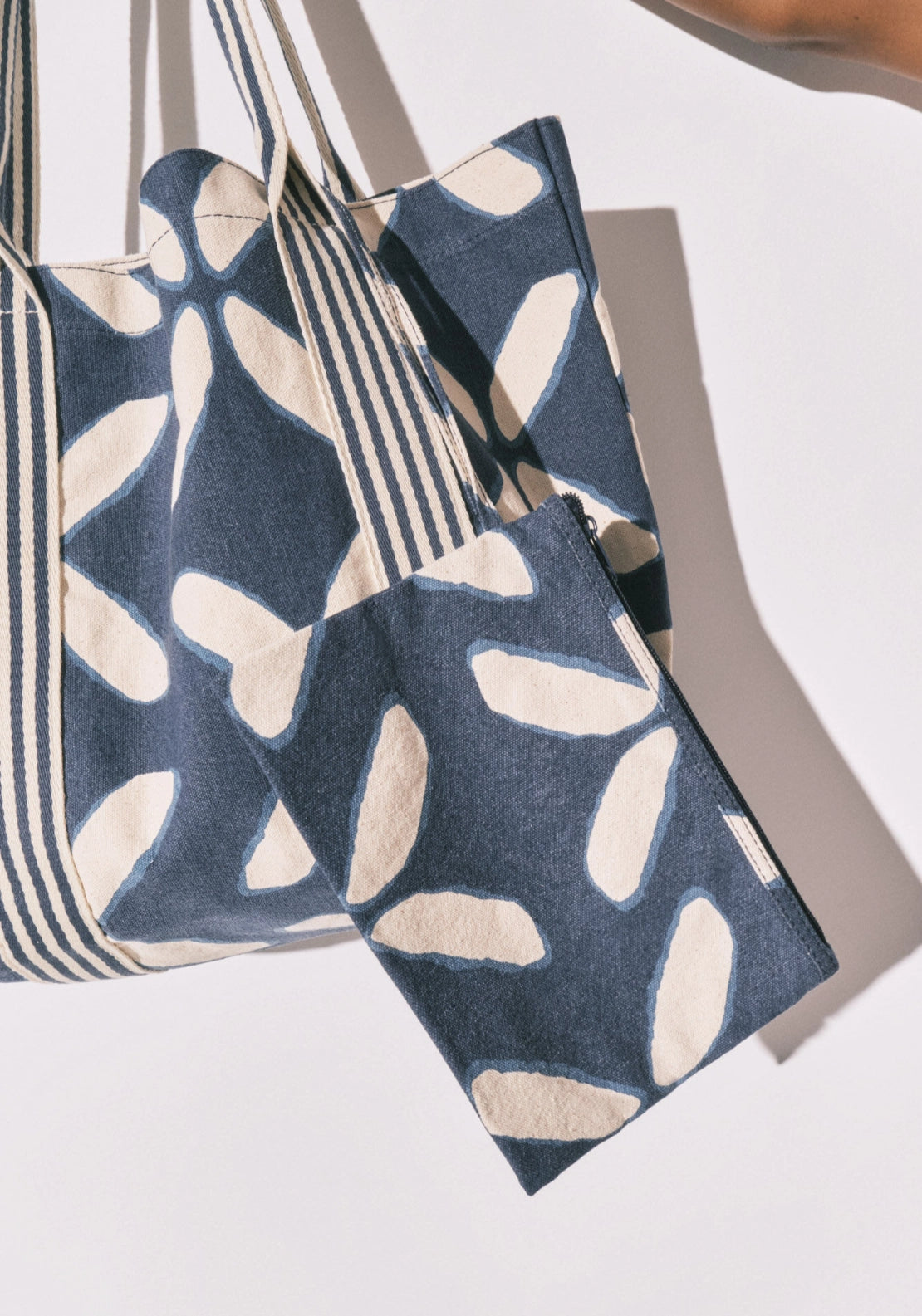 Ethnic Print Cotton Large Bag - Blue