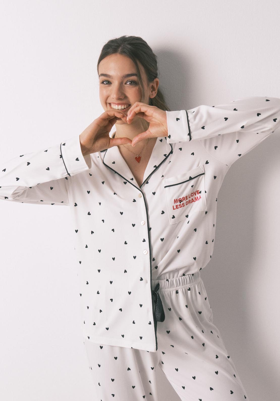 Heart Print Classic Long Pyjamas - White