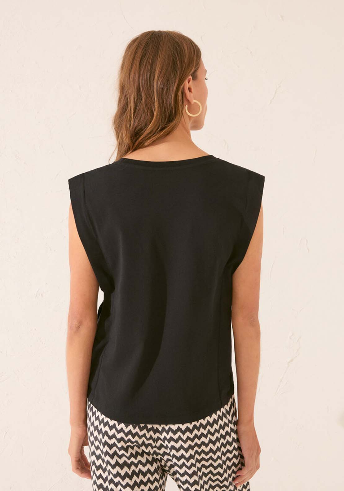 Sleeveless T-Shirt - Black