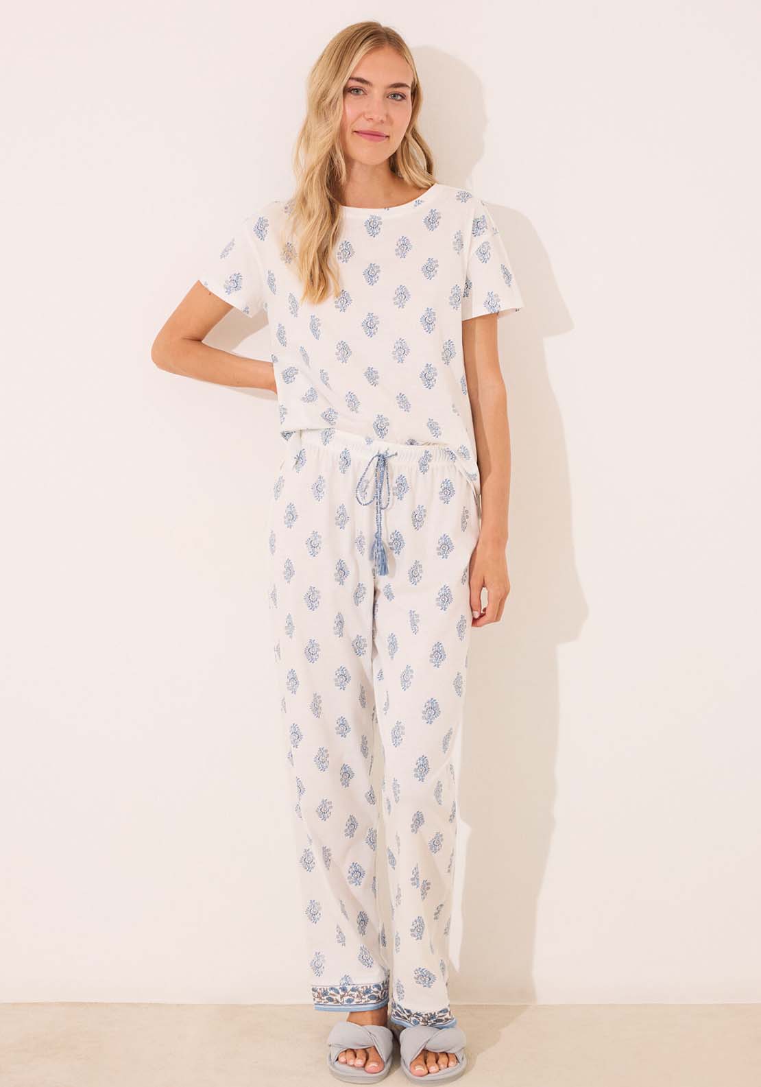 Short Sleeves Long Pant Pyjama - White