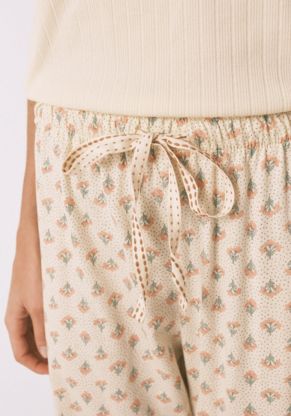 Cotton Floral Print Capri Pyjamas - Ivory
