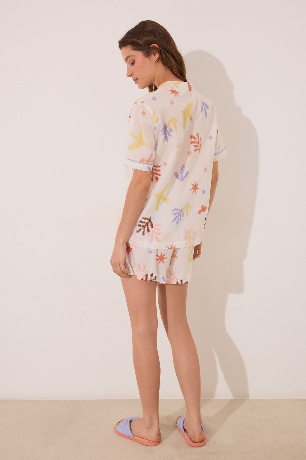 Womensecret Short classic pyjamas in allover viscose with leaves - Multicoloured 8 Shaws Department Stores