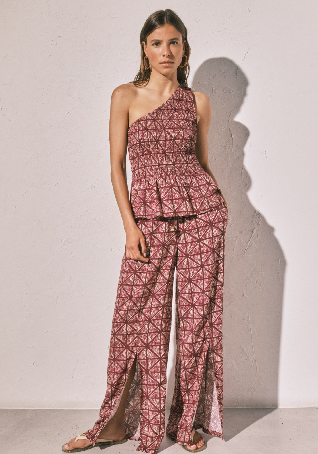Long Trousers With Slit Hem - Maroon