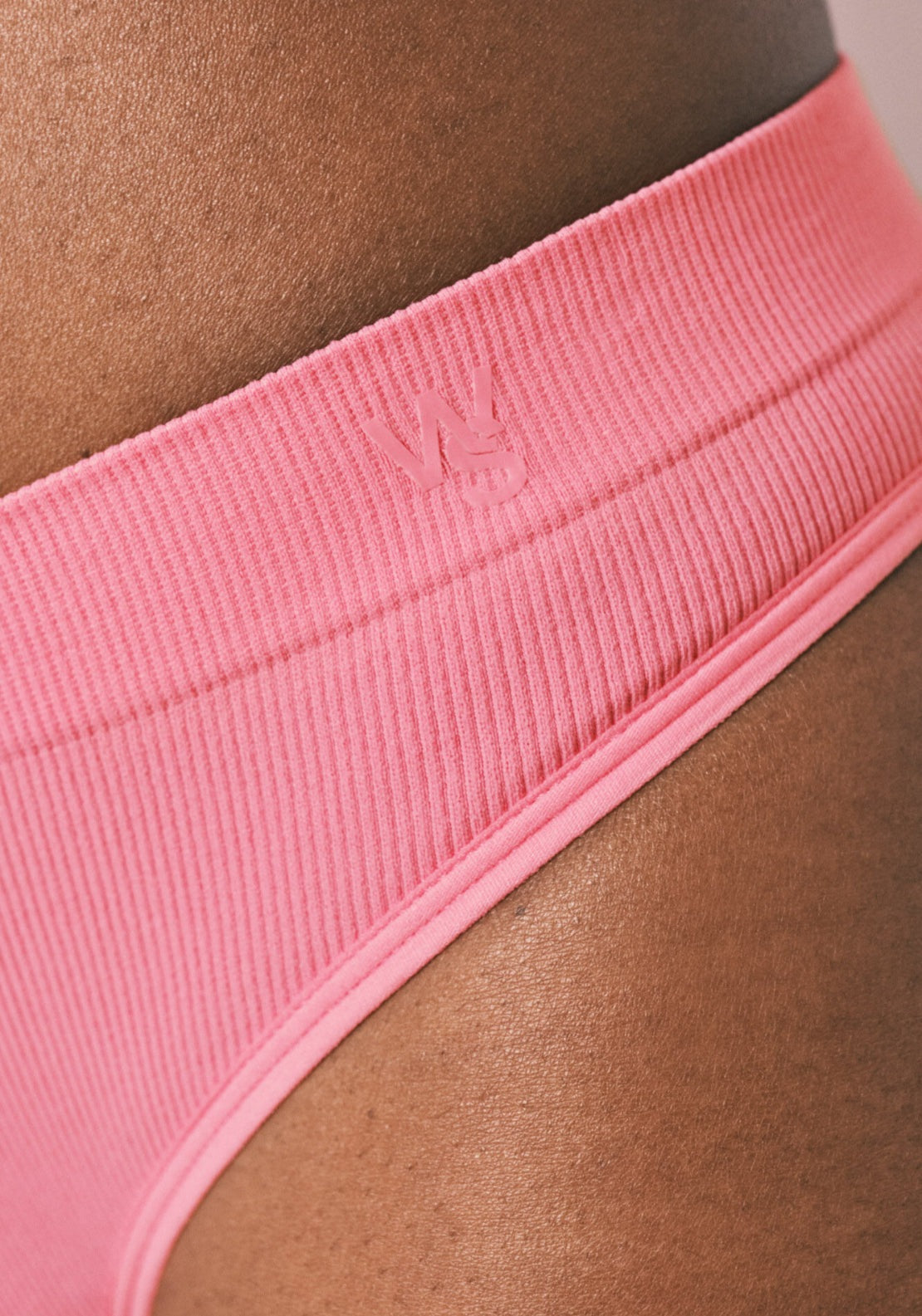 Seamless Hipster Thong - Coral