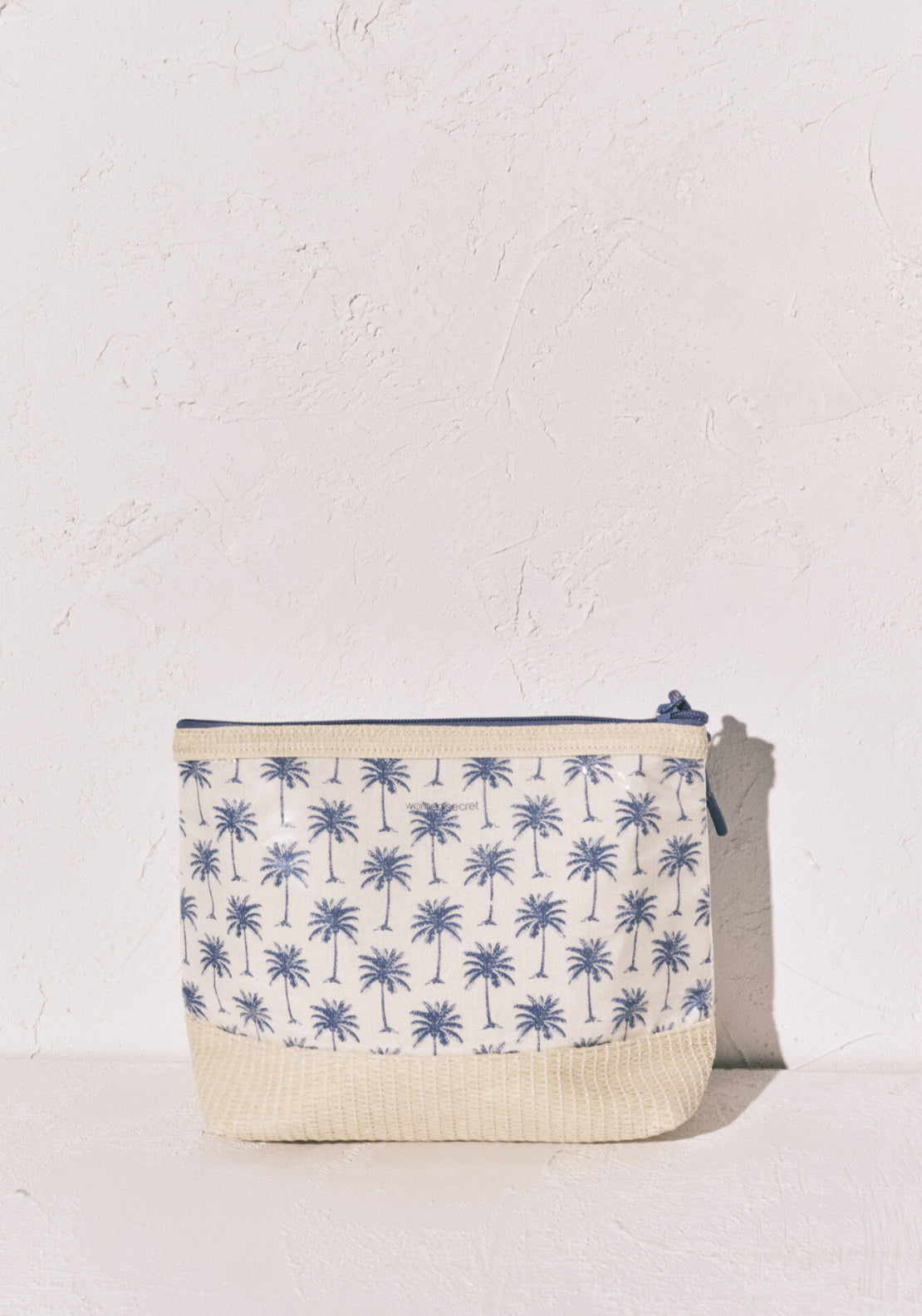 Palm Tree Raffia Medium Vanity Case - Blue