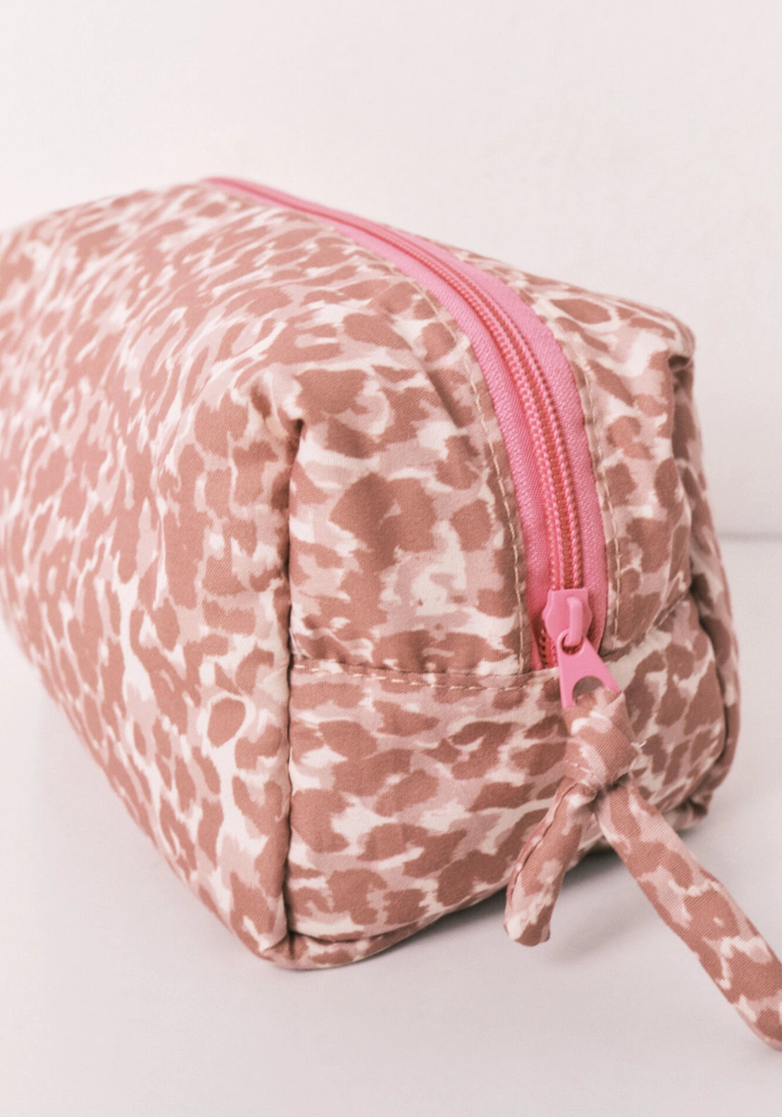 Animal Print Medium Vanity Case - Multicolour