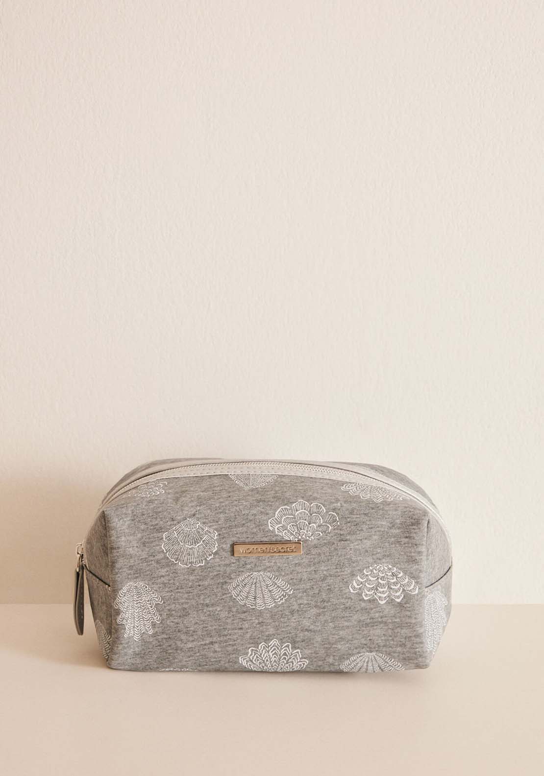Womens Secret Medium-sized grey make-up case with stars in the sea - Grey 4 Shaws Department Stores