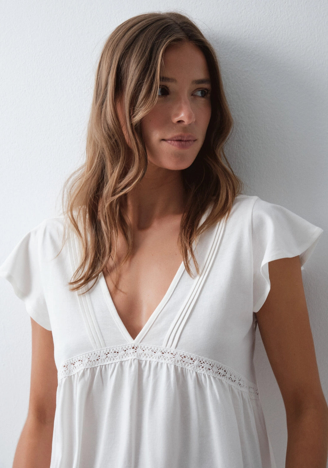 Short Ruffle Detail Nightdress - White