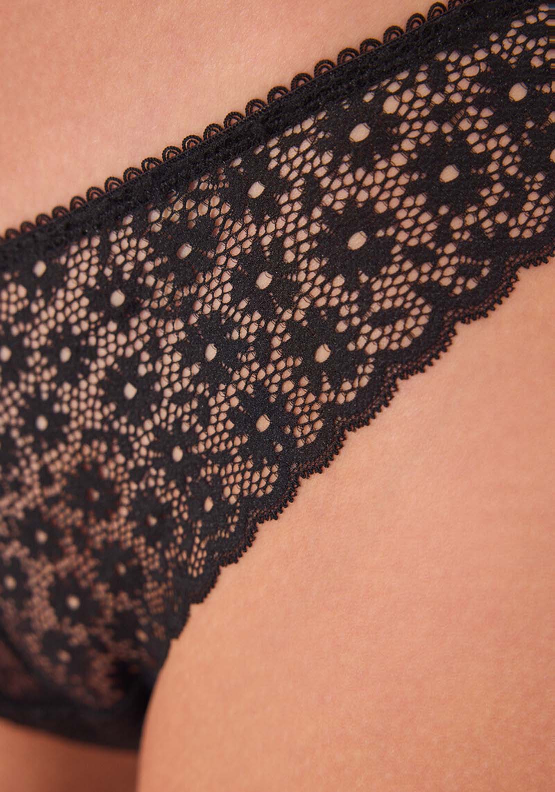 Thong - Black