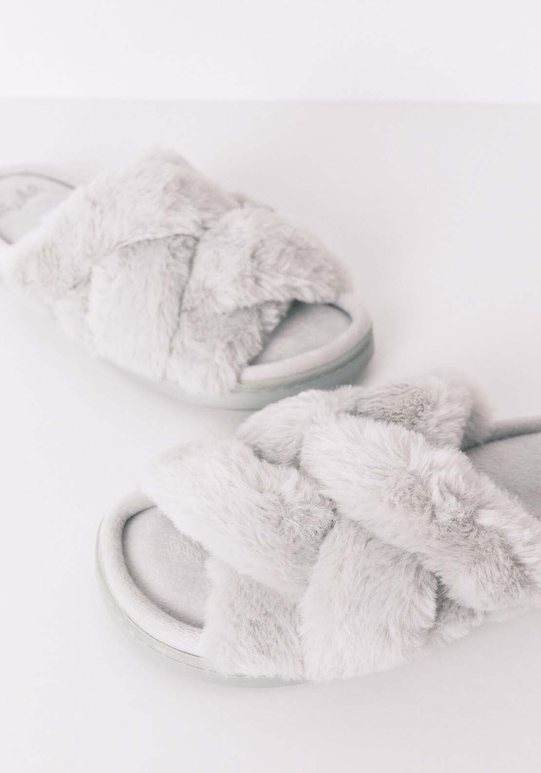 Open Shower Slippers - Green