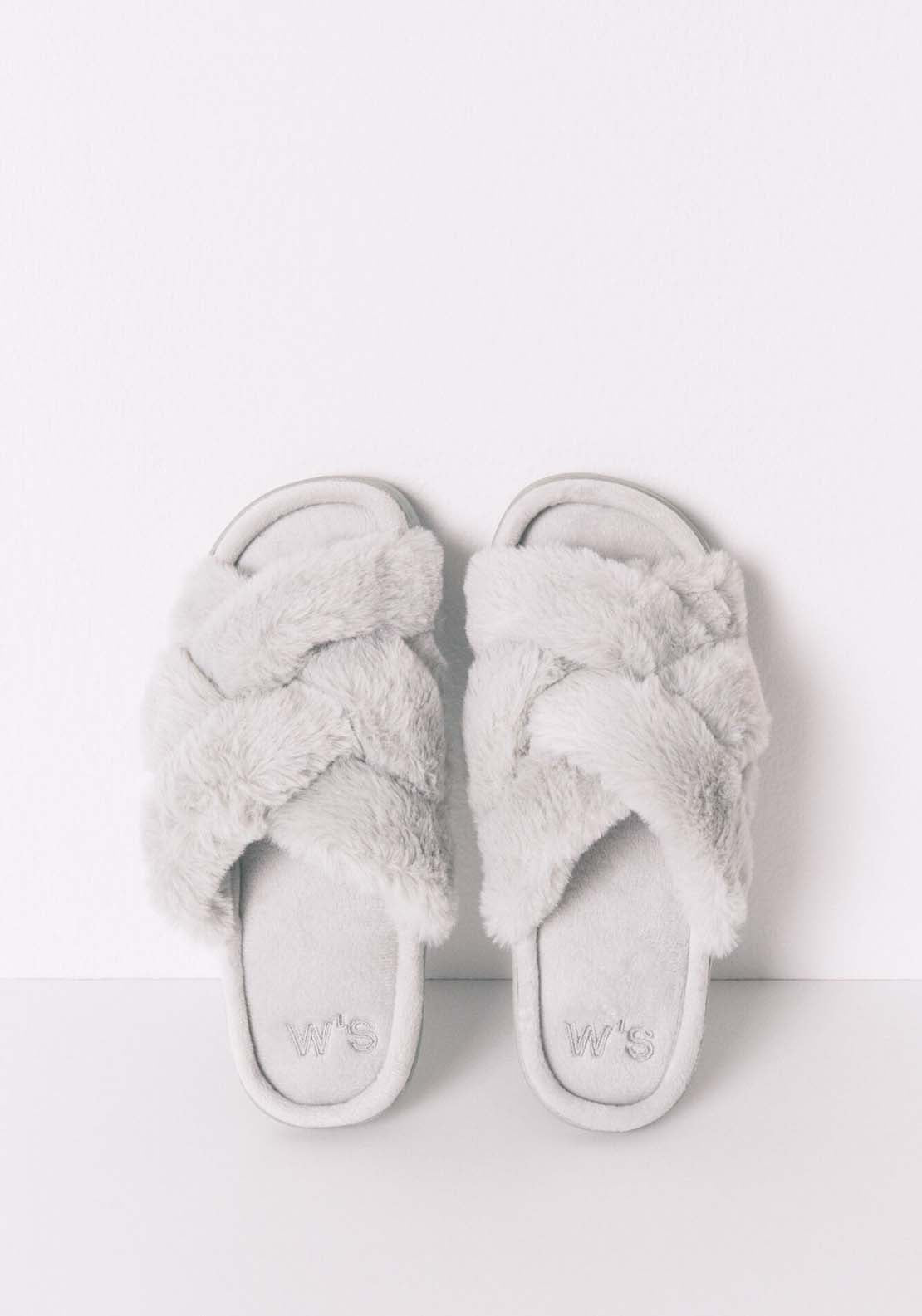 Open Shower Slippers - Green