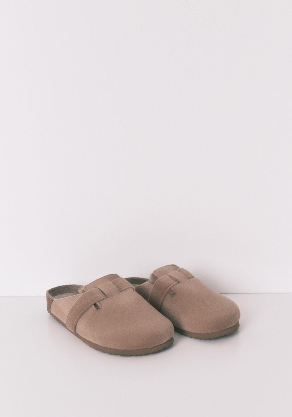Suede Texture Slippers - Brown