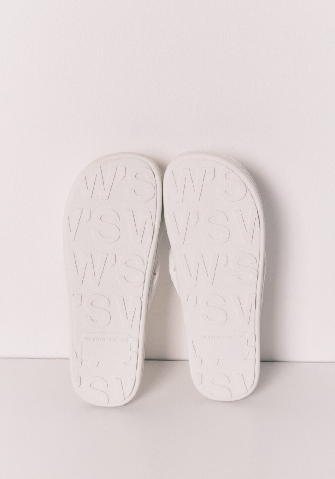 Knot &amp; Raffia Sandals - White